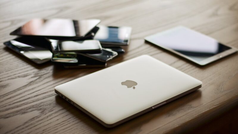 apple sign applemiller9to5mac